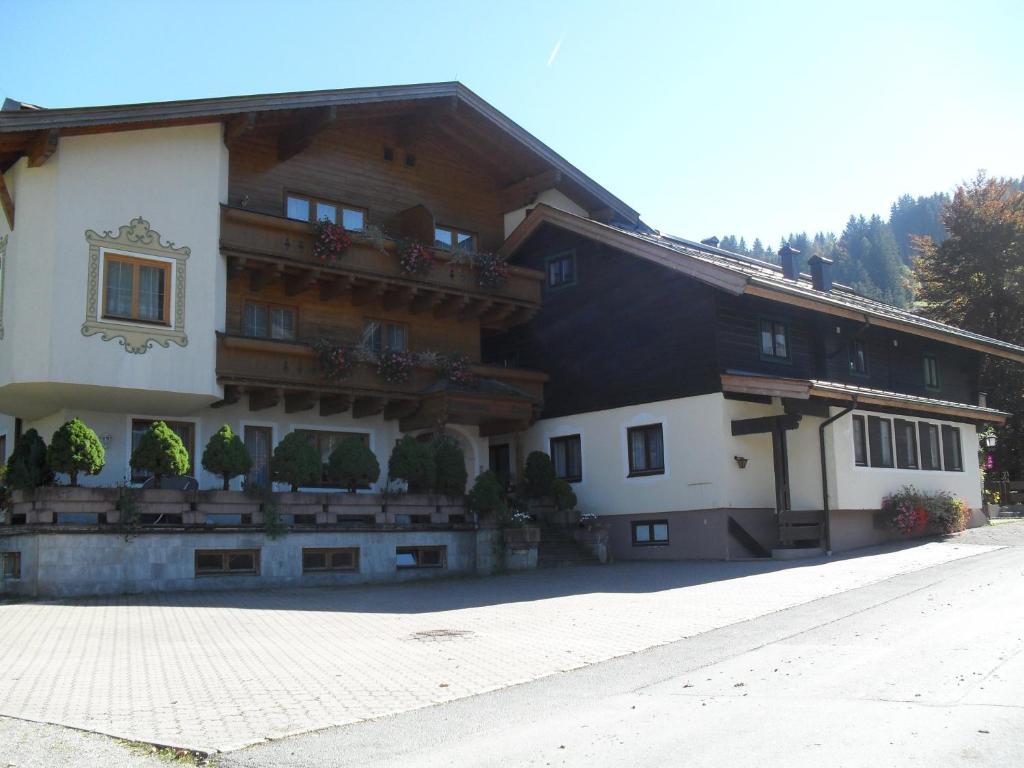 Jugendgastehaus Oberau Otel Maria Alm am Steinernen Meer Dış mekan fotoğraf